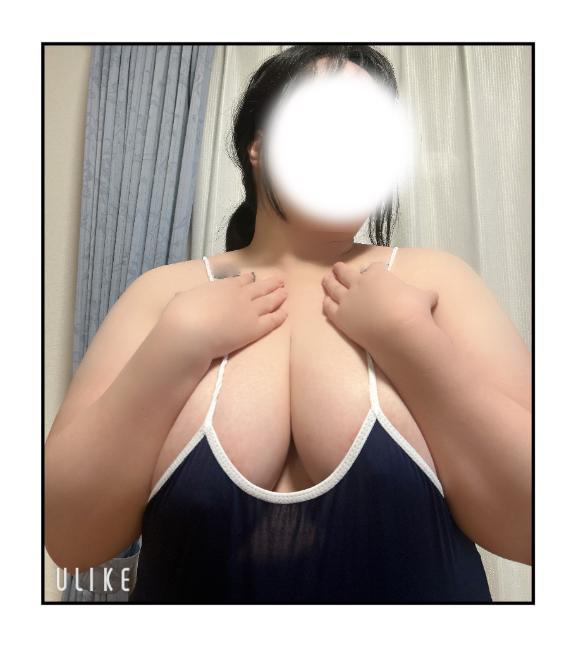 スクール水着の爆乳ピチピチぽっちゃりさん